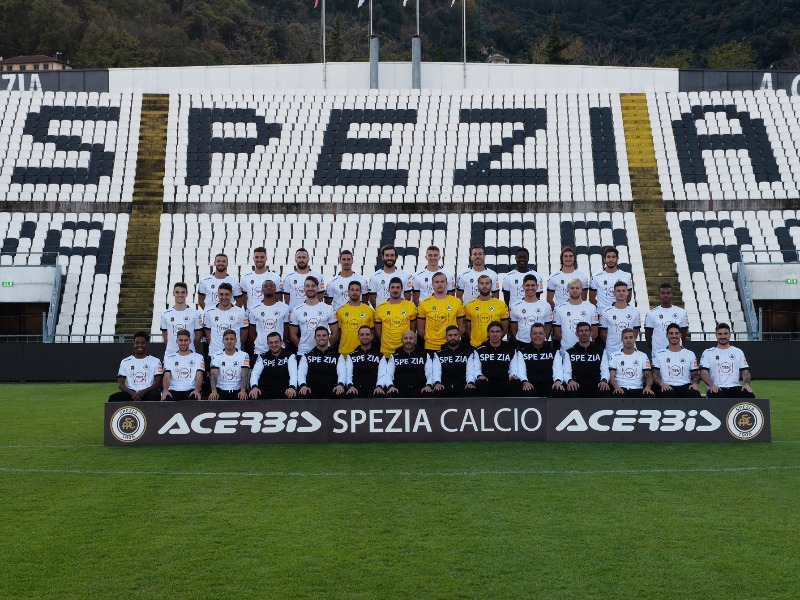 Η Spezia Calcio είναι ένας επαγγελματικός ποδοσφαιρικός σύλλογος με έδρα τη La Spezia, Λιγουρία, Ιταλία.!