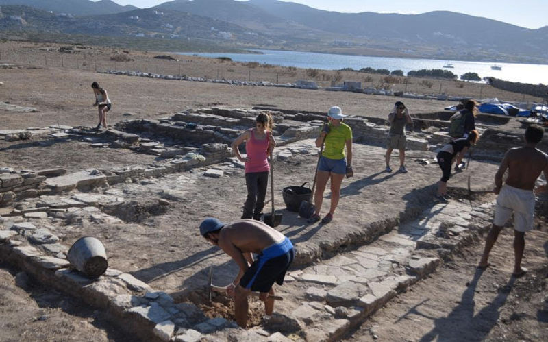 Γιάννος Κουράγιος: «Κοκτέιλ» γνώσης, εμμονής, οράματος και τρέλας