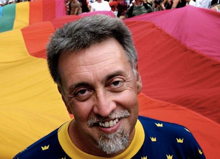 gilbert baker: «Έφυγε», αλλά το Ουράνιο Τόξο του ζει