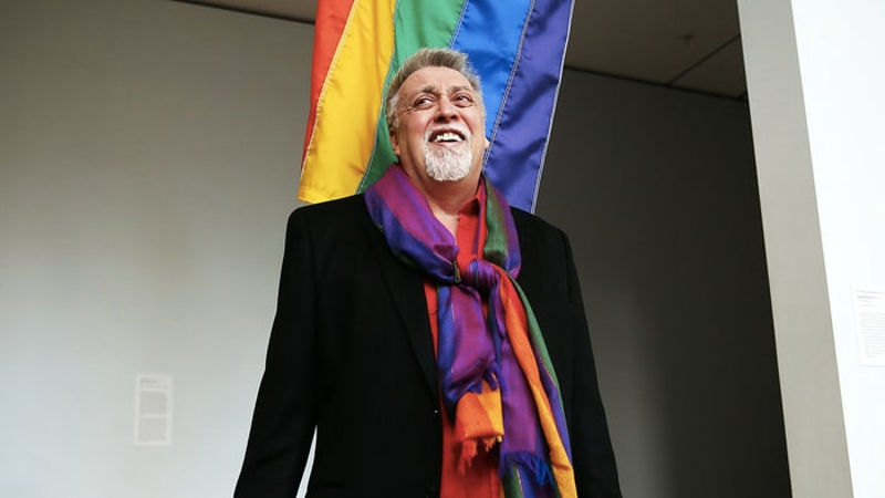 gilbert baker: «Έφυγε», αλλά το Ουράνιο Τόξο του ζει