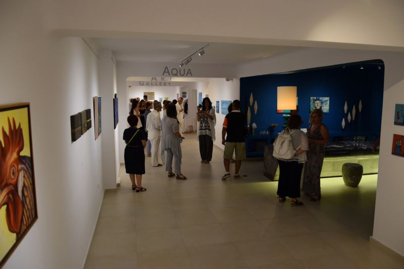 Η aqua gallery εγκαινίασε την έκθεση «Η Τέχνη ταξιδεύει»