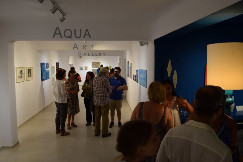 Η aqua gallery εγκαινίασε την έκθεση «Η Τέχνη ταξιδεύει»