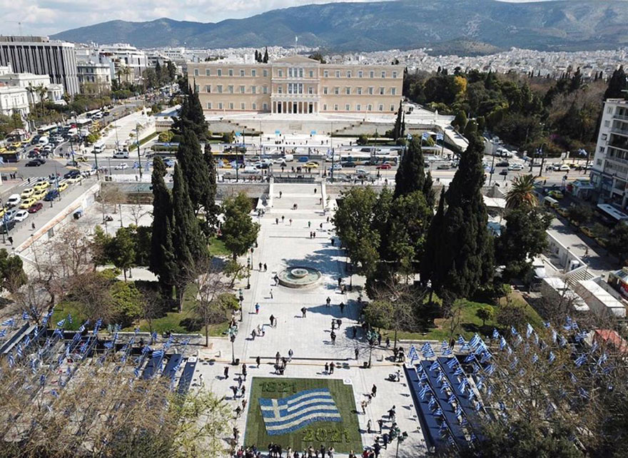 Η ΑΘΗΝΑ «ΒΑΖΕΙ ΤΑ ΚΑΛΑ» ΤΗΣ ΓΙΑ ΤΑ 200 ΧΡΟΝΙΑ ΤΗΣ ΕΠΑΝΑΣΤΑΣΗΣ
