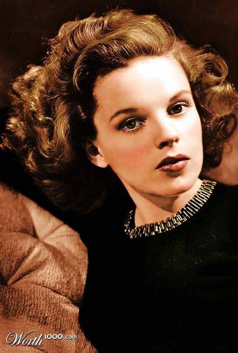 judy garland: Ένα αστέρι γεννιέται… ζωή σαν παραμύθι 