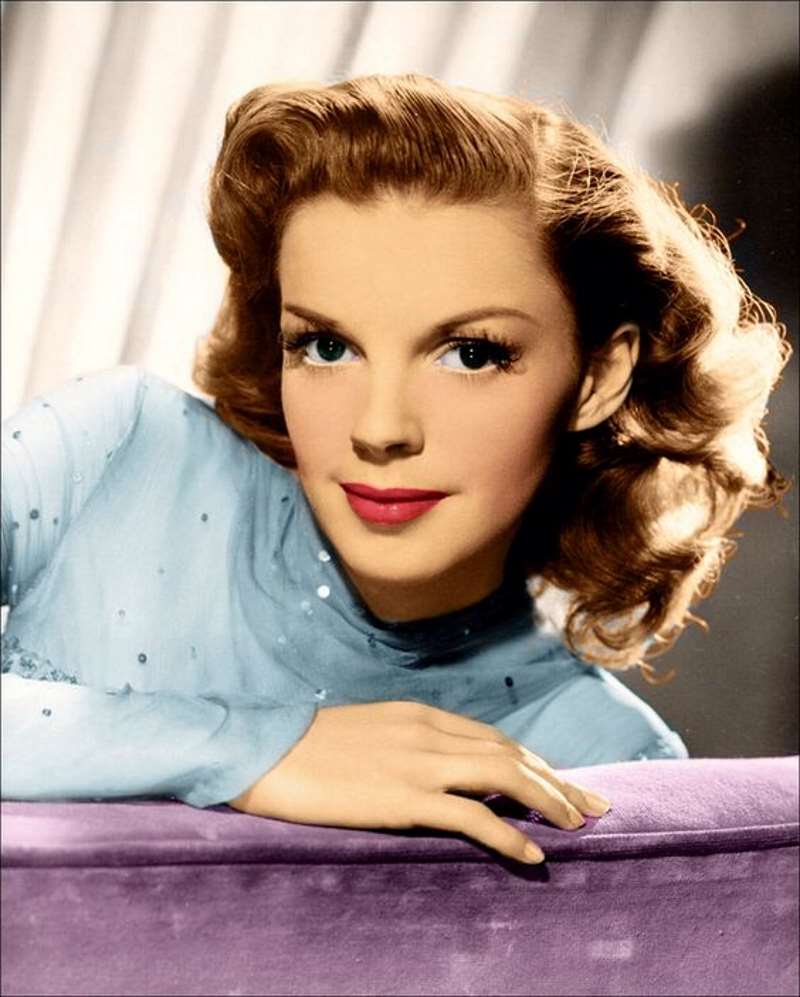 judy garland: Ένα αστέρι γεννιέται… ζωή σαν παραμύθι 