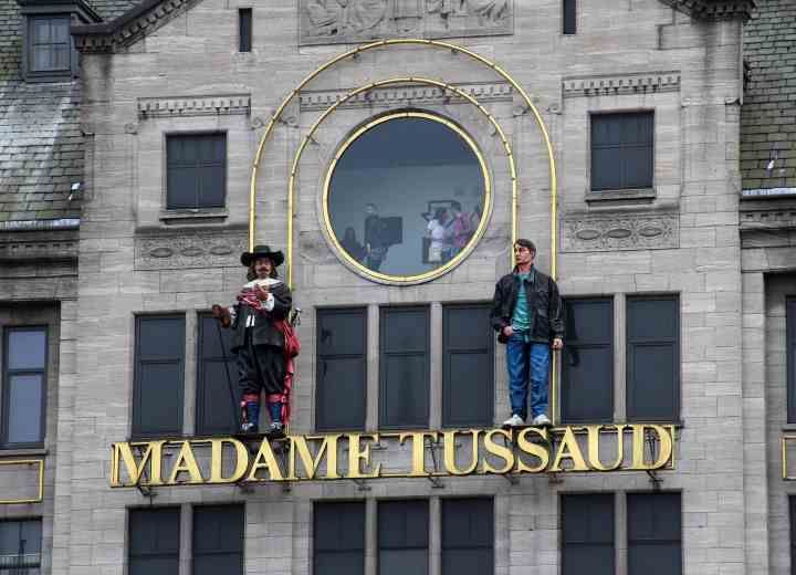 madame tussaud: Το διάσημο μουσείο Κέρινων Ομοιωμάτων και η δημιουργός του