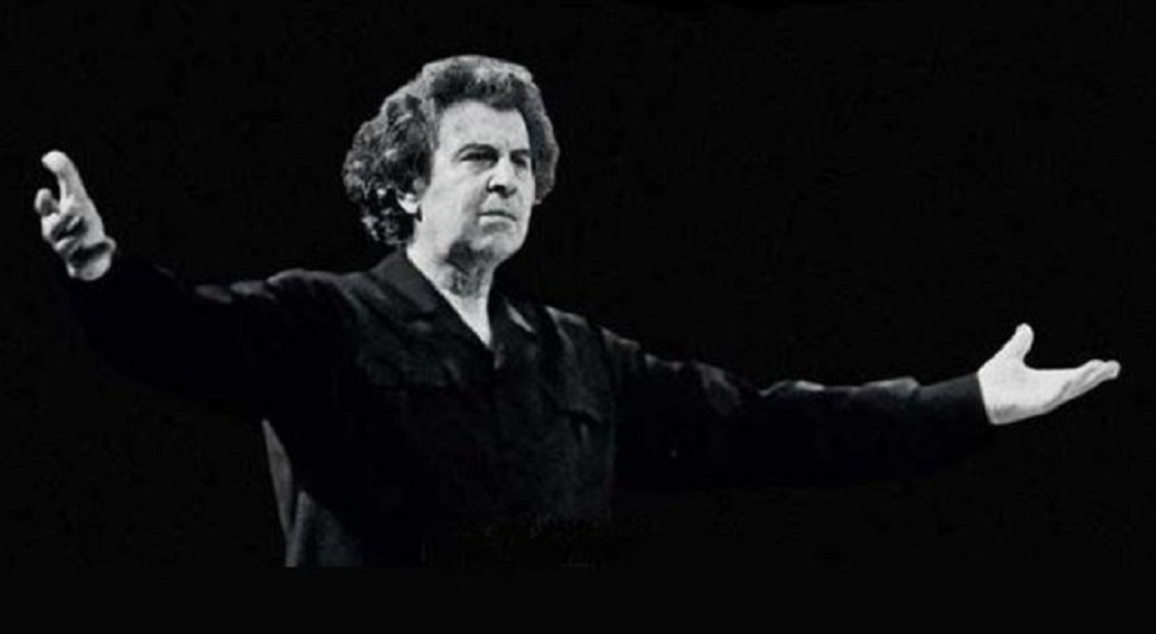 mikis theodorakis at historic concert