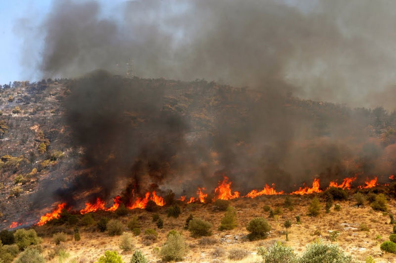 Τέσσερα Χρόνια, Εφτά Πληγές…