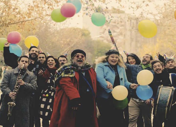 Το παιδί που καταλαβαίνει τα πάντα αλλά δεν έχει ζήσει ακόμα τίποτα