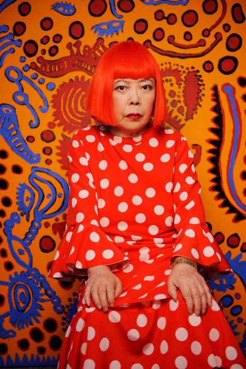 yayoi kusama: Η… ιέρεια του πουά