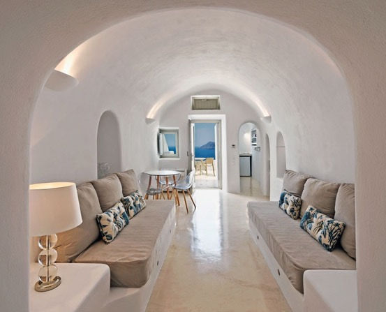 santorini-inner-house